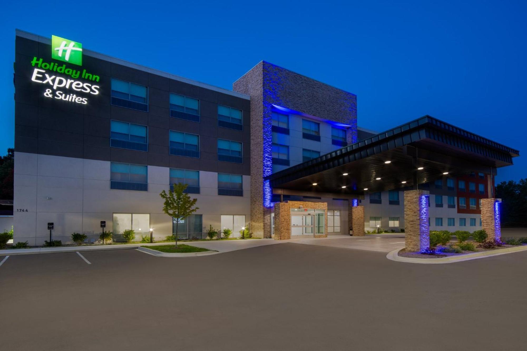 Holiday Inn Express & Suites Muskegon - Grand Haven By Ihg エクステリア 写真